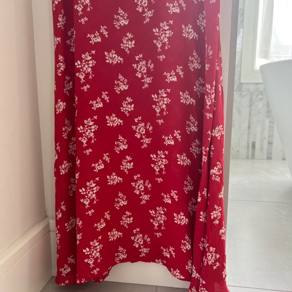 Reformation Red dress with ties on short sleeves - size xs - Picture 3 of 5